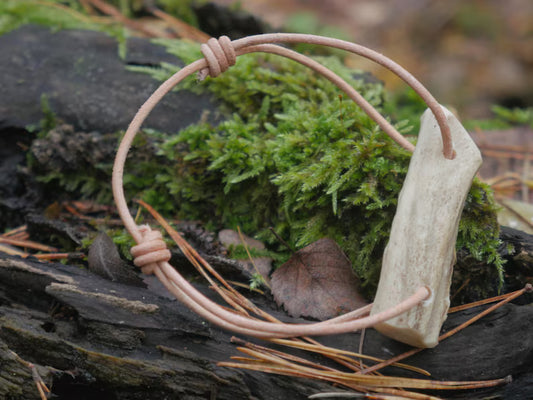 Roe Deer Antler Bracelet – Viking Snow Primitive Bangle